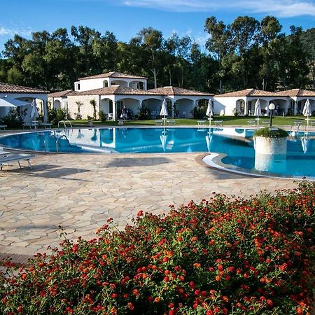 Limone Beach Resort Castiadas Exterior photo