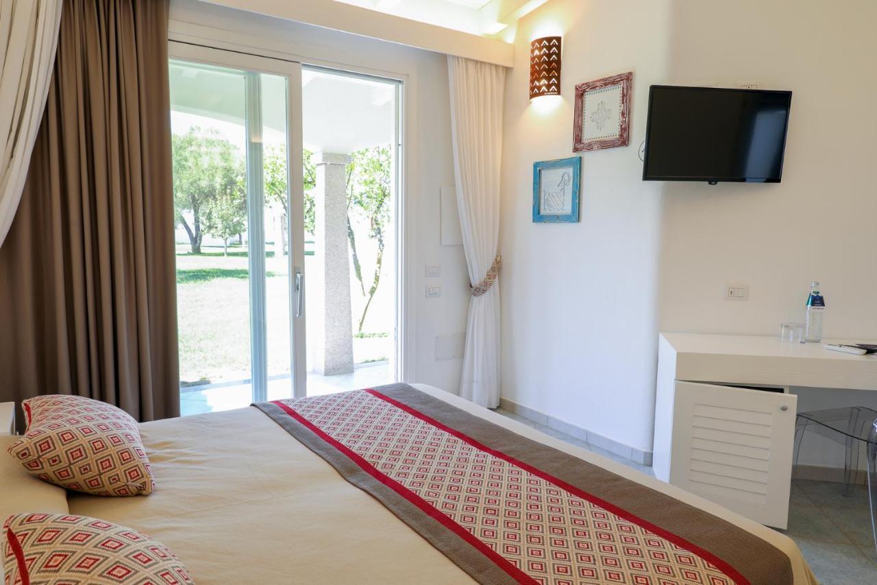 Limone Beach Resort Castiadas Exterior photo