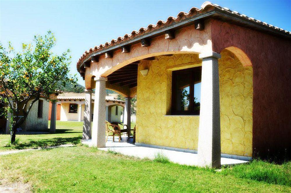 Limone Beach Resort Castiadas Exterior photo
