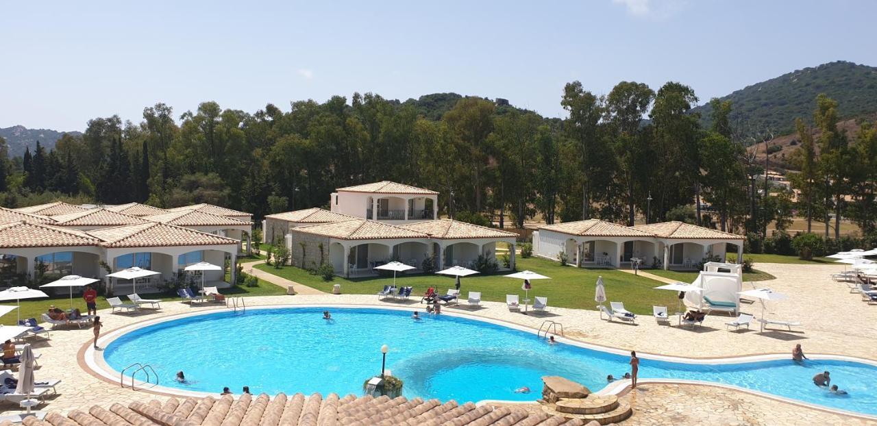 Limone Beach Resort Castiadas Exterior photo
