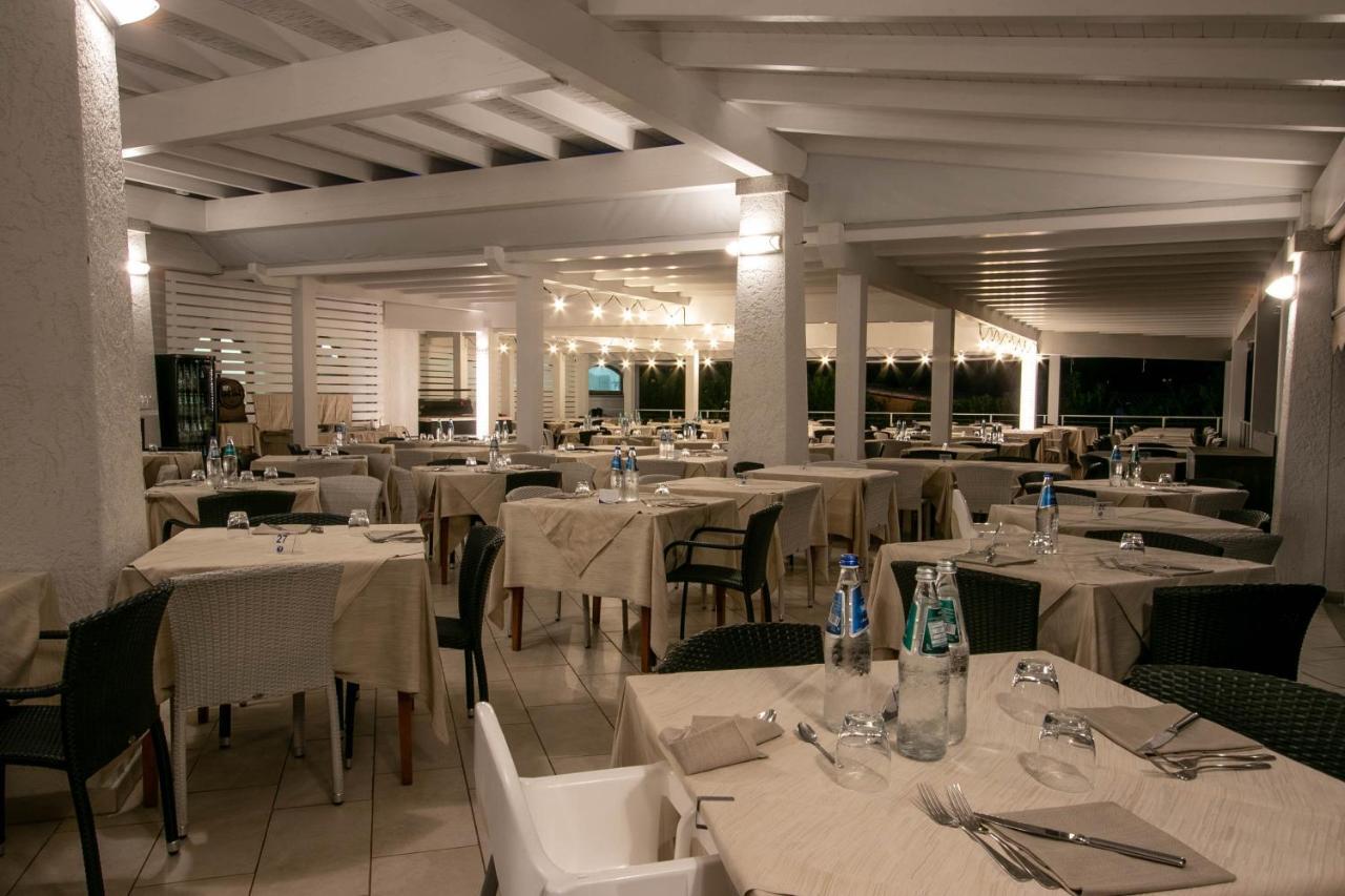 Limone Beach Resort Castiadas Exterior photo